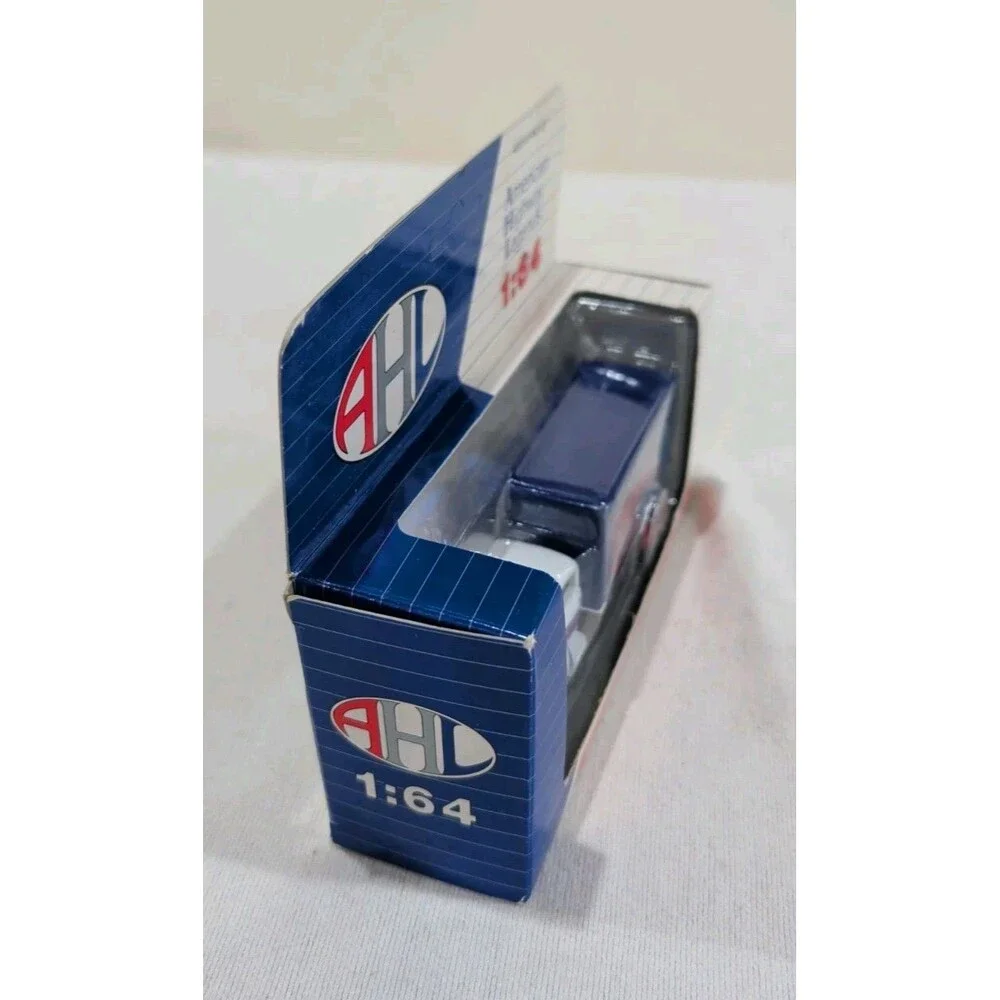 Spalding Golf American Highway Legends 1:64 Ford F-5 Die-Cast Box Truck NEW!